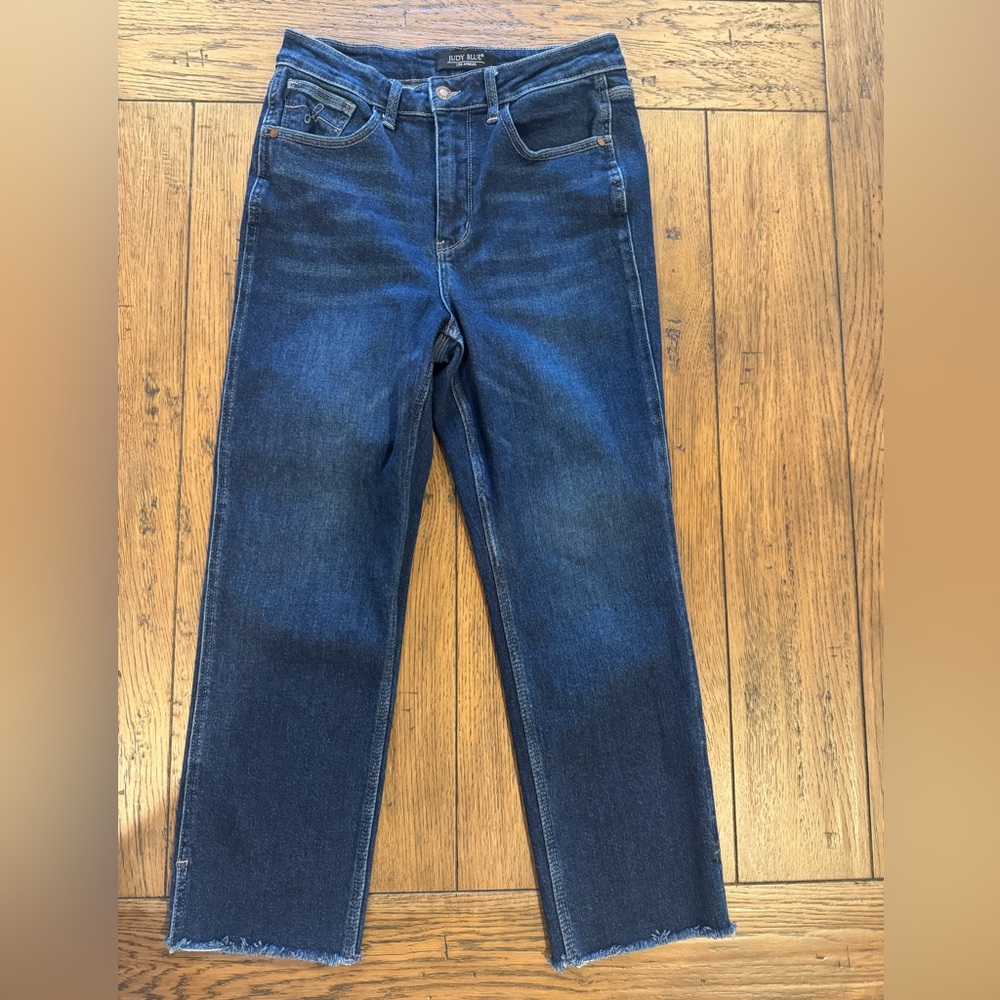 Judy Blue Cropped Straight Dark Blue Jeans